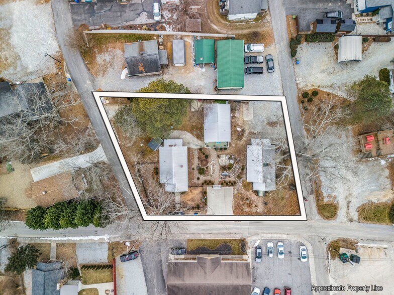 More Photos Of 302 Davis St, Hendersonville Land For Sale