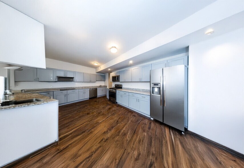 More Photos Of 4612-4626 S Lake Park Ave, Chicago Apartments For Sale