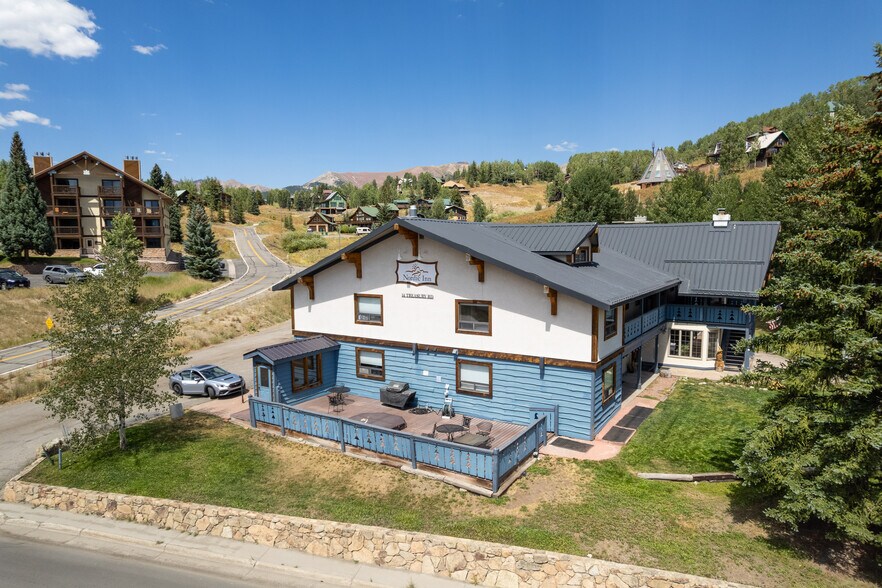 More Photos Of 24 Treasury Rd, Crested Butte Hotel For Sale