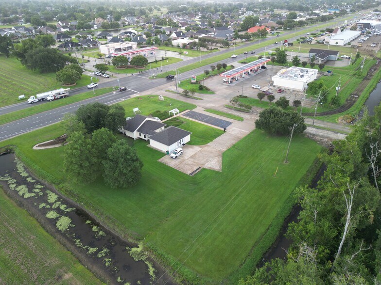 More Photos Of 669 Belle Terre Blvd, La Place Office For Sale
