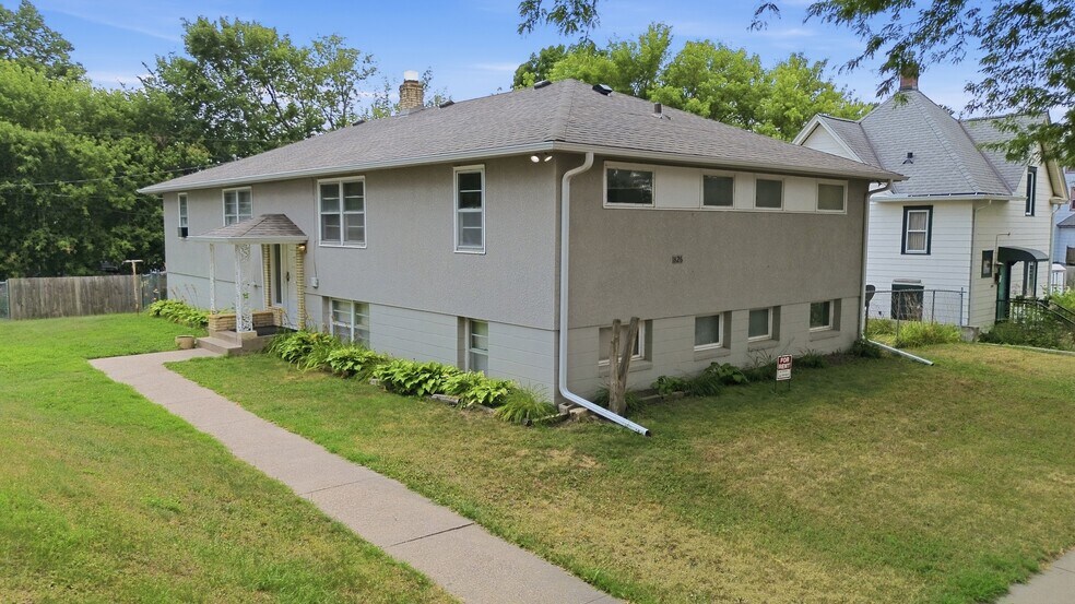 More Photos Of 826 5th St E, Saint Paul Apartments For Sale
