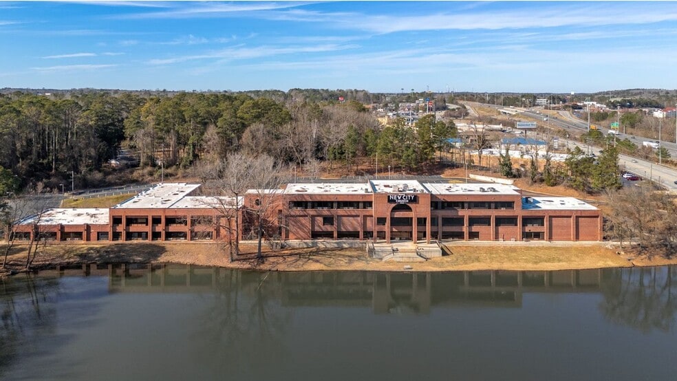 Primary Photo Of 3500 Riverside Dr, Macon-Bibb Religious Facility For Sale