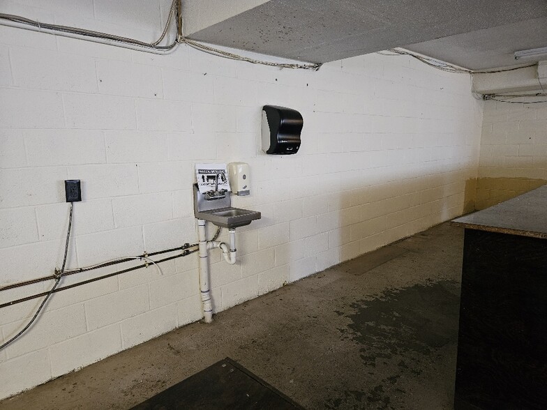 More Photos Of 4600 S Four Mile Run Dr, Arlington Apartments For Sale