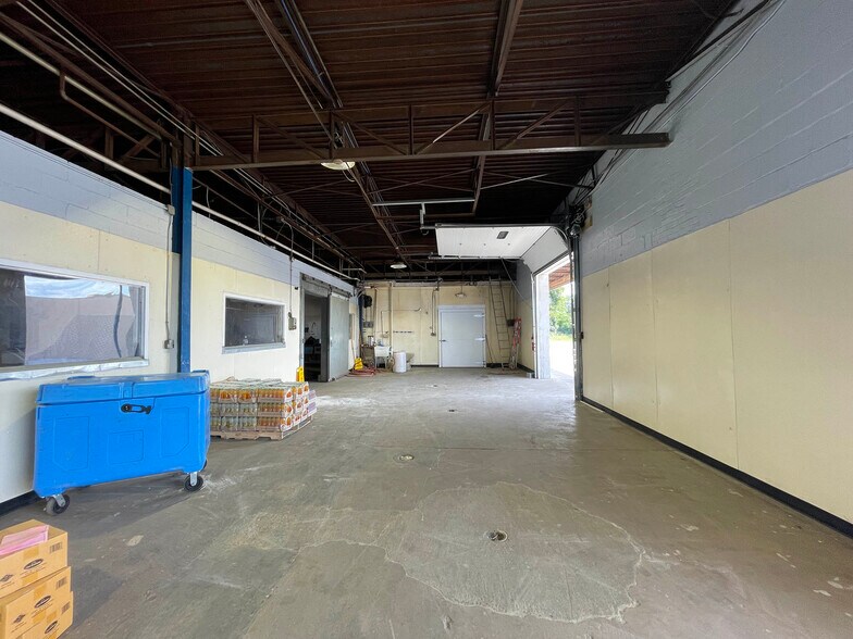 More Photos Of 4111 Menlo Dr, Baltimore Refrigeration Cold Storage For Sale