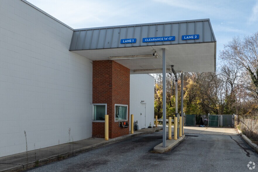 More Photos Of 130 E Main St, Penns Grove Drugstore For Lease