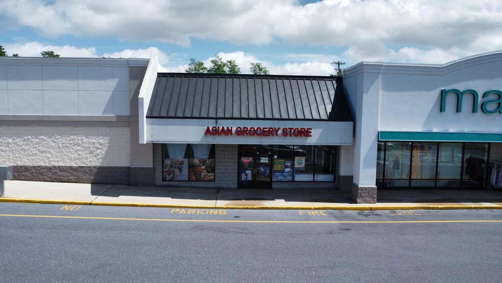 More Photos Of 1320 Lincoln Way E, Chambersburg Unknown For Lease