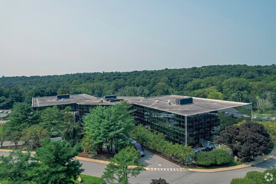 More Photos Of 500 Mamaroneck Ave, Harrison Coworking Space