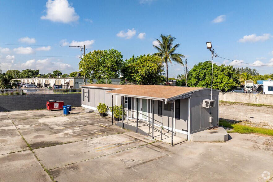 More Photos Of 2111 NW 141st St, Opa Locka Land For Lease
