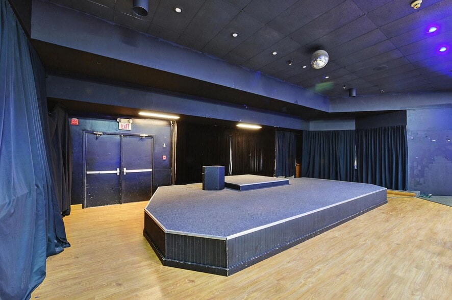 More Photos Of 9660 Dry Fork Rd, Harrison Theater Concert Hall For Sale