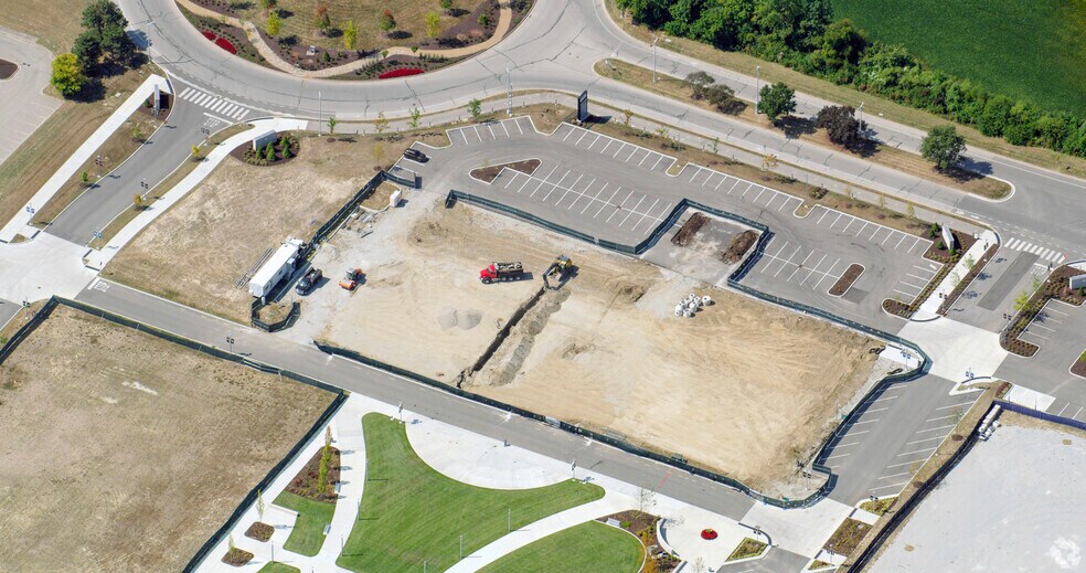 More Photos Of 11200 Stockdale St, Fishers Unknown For Lease