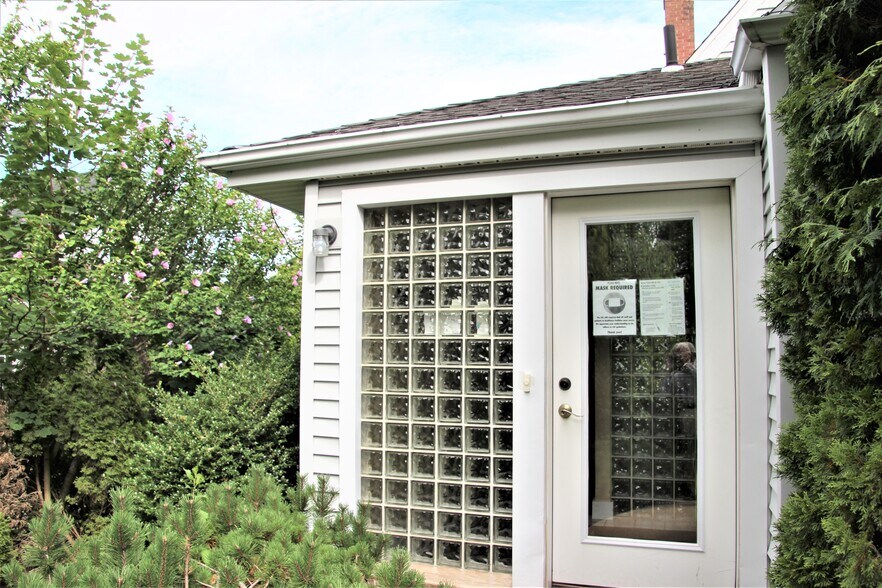 More Photos Of 2655 Dixwell Ave, Hamden Office Residential For Sale