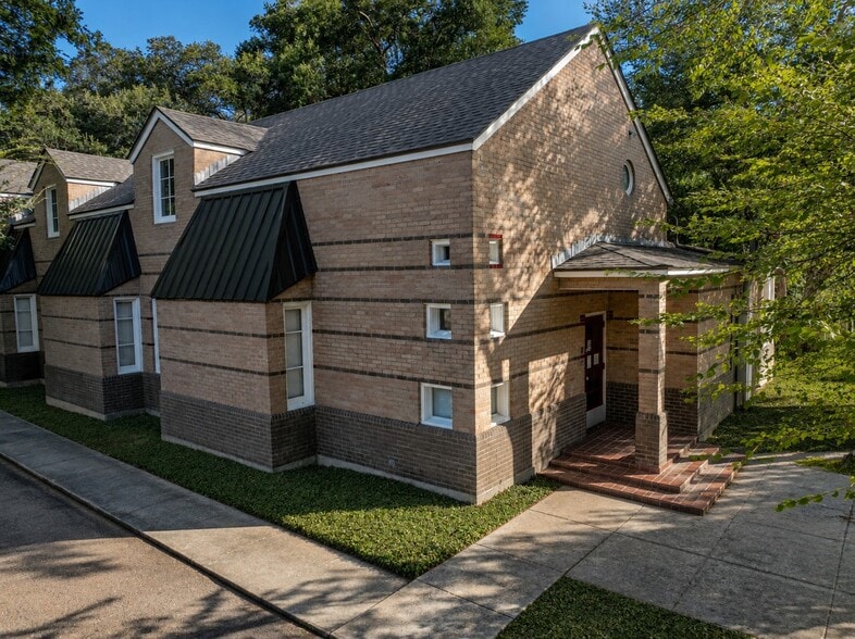 More Photos Of 3112 Jackson St, Alexandria Office For Sale