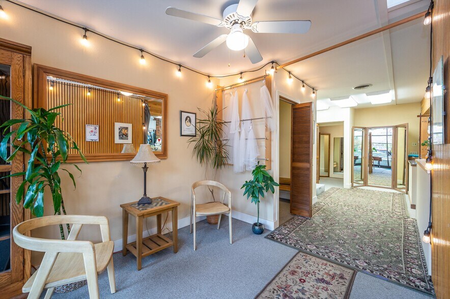 More Photos Of 1324 Commercial, Bellingham General Retail For Sale