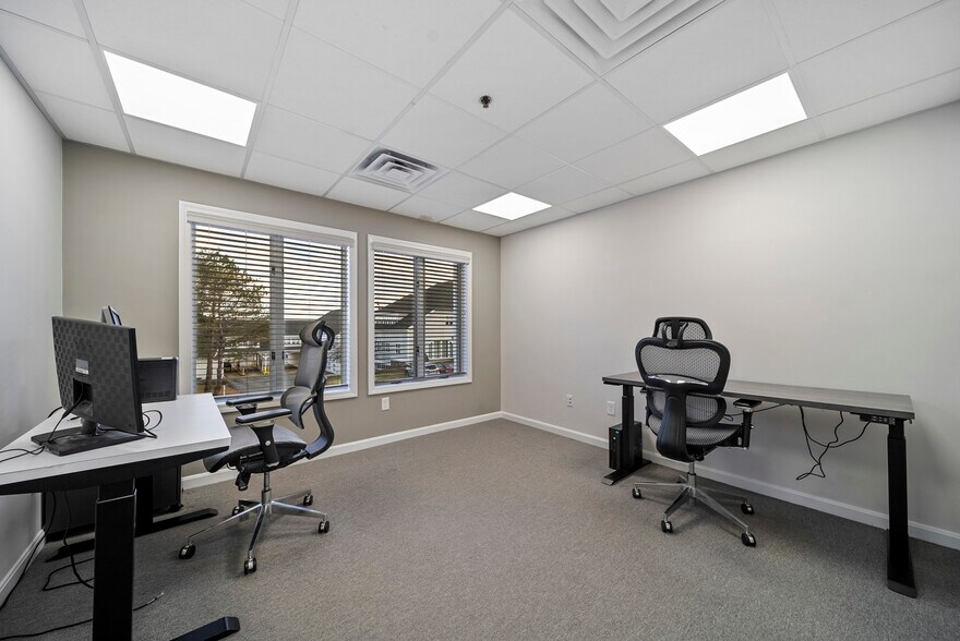 More Photos Of 75 Gilcreast Rd, Londonderry Office For Sale