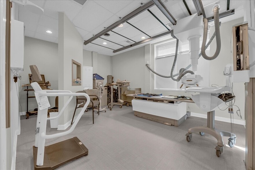 More Photos Of 1050 Corporate Office Dr, Milford Office For Sale