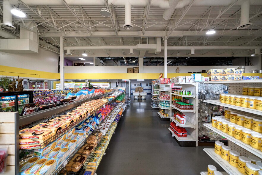 More Photos Of 12070 88 Ave, Surrey Storefront For Sale