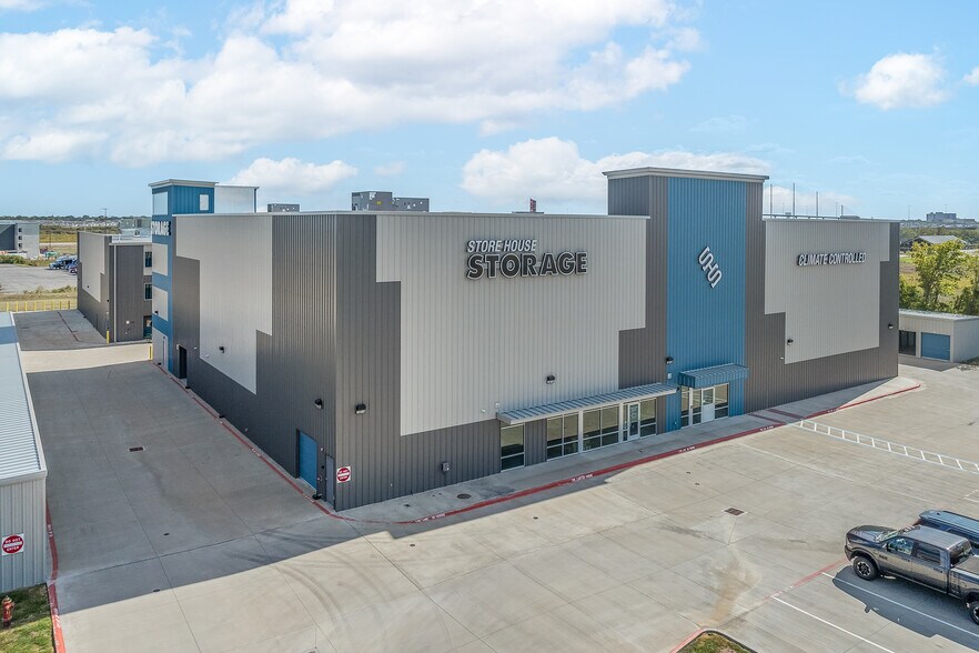 More Photos Of 2333 S New Rd, Waco Self Storage For Sale