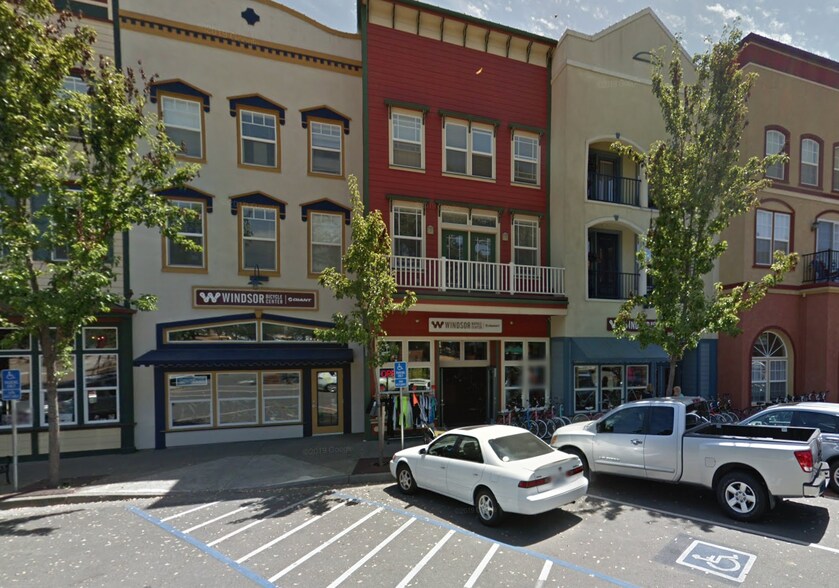 More Photos Of 220 Windsor River Rd, Windsor Apartments For Sale