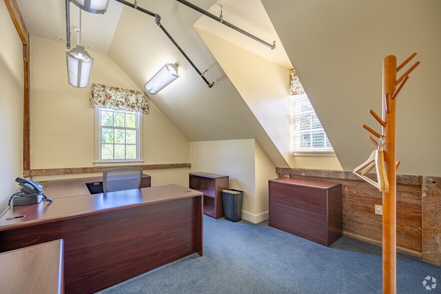 More Photos Of 870 High St, Chestertown Unknown For Sale