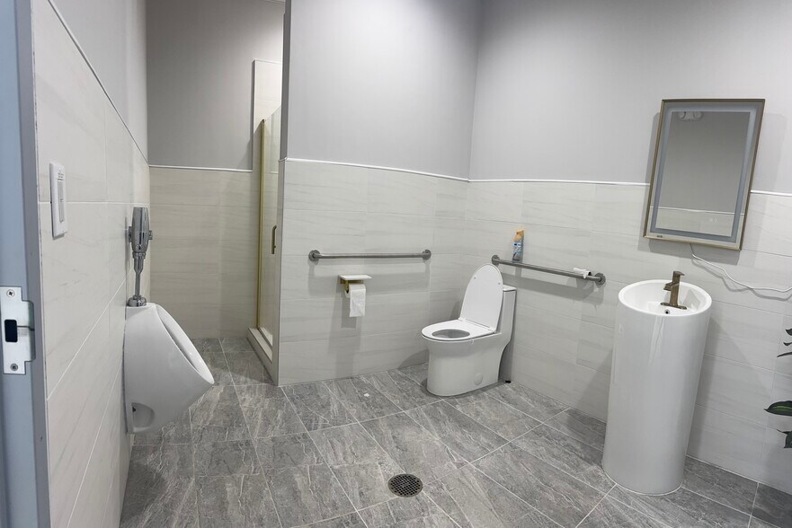 More Photos Of 763 US-80 Hwy, Eden Light Distribution For Lease