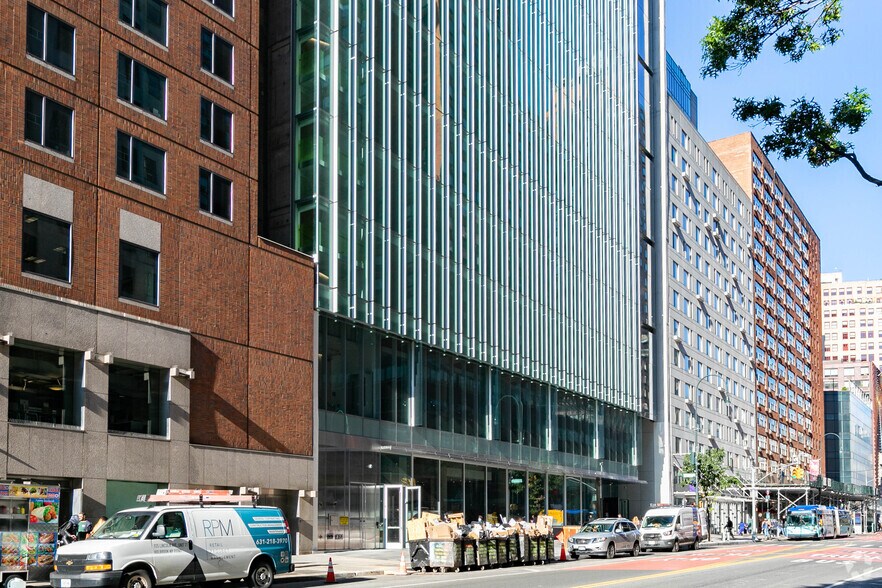 More Photos Of 124 E 14th St, New York Office For Lease