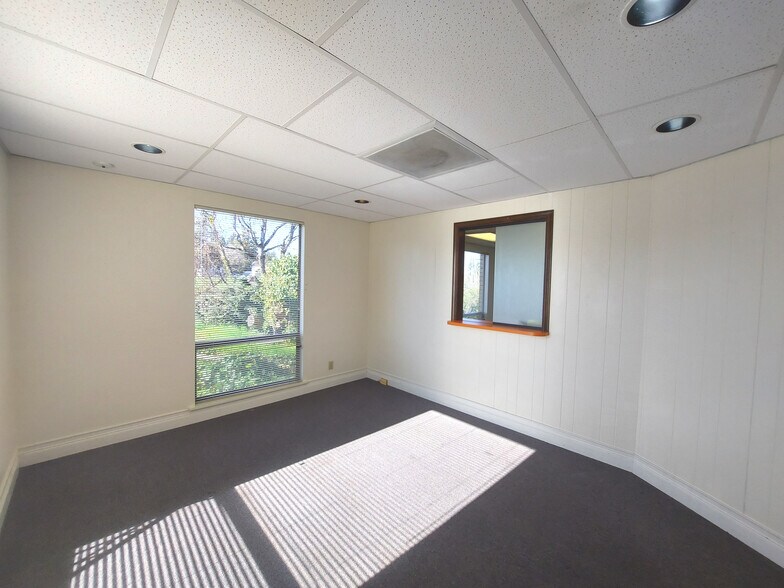 More Photos Of 7064 Corline Ct, Sebastopol Unknown For Lease
