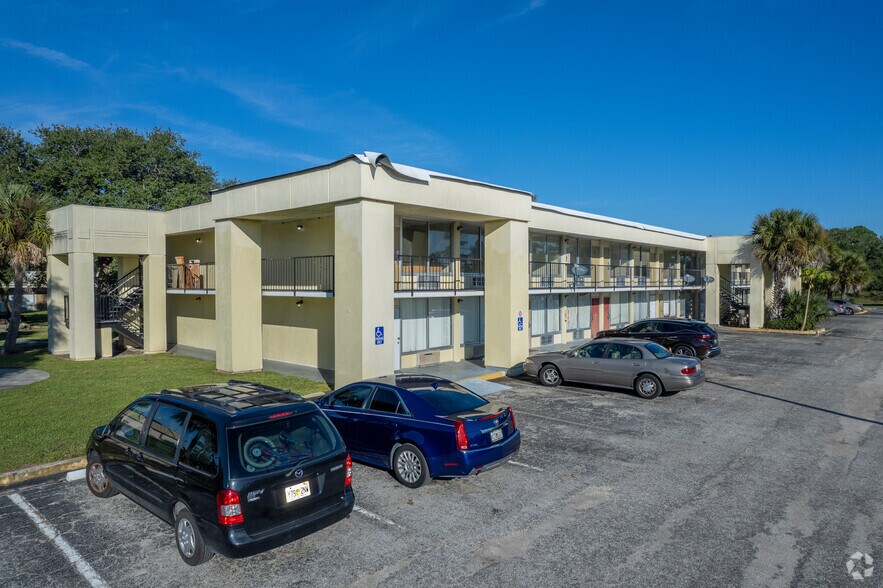 More Photos Of 900 Friday Rd, Cocoa Hotel For Sale