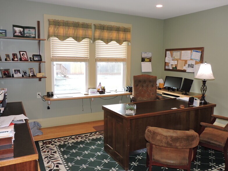 More Photos Of 280 Main St, Manchester Office For Sale