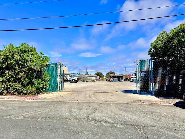 Primary Photo Of 1961 Meeker Ave, Richmond Warehouse For Sale