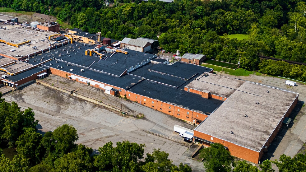 More Photos Of 1 Walker Rd, Martinsville Manufacturing For Lease