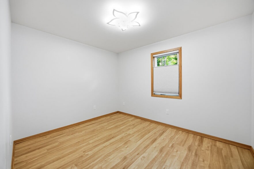 More Photos Of 9765 261st Ave NW, Zimmerman Flex For Sale