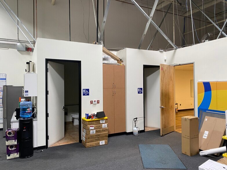 More Photos Of 17200-17288 Red Hill Ave, Irvine Flex For Lease