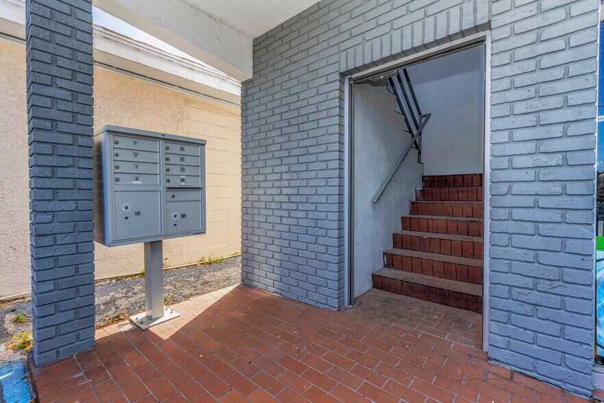 More Photos Of 1915 E Bay Dr, Largo General Retail For Sale