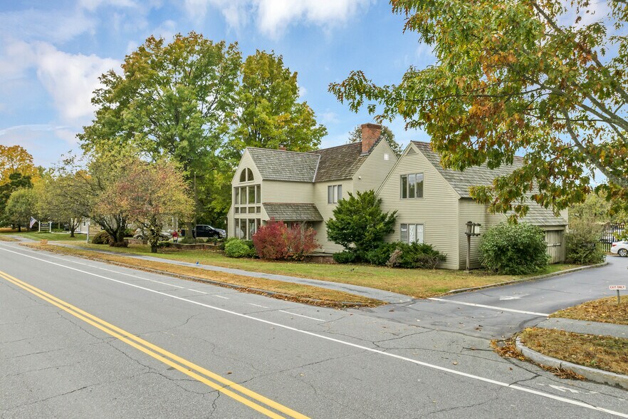 More Photos Of 68 Lyme Rd, Hanover Office Residential For Sale