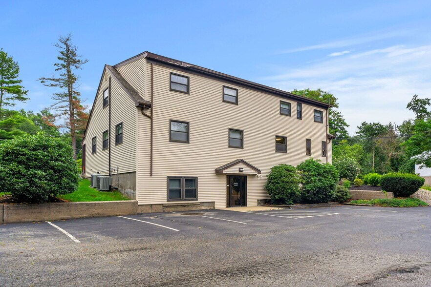 More Photos Of 859 Washington St, Easton Office For Lease
