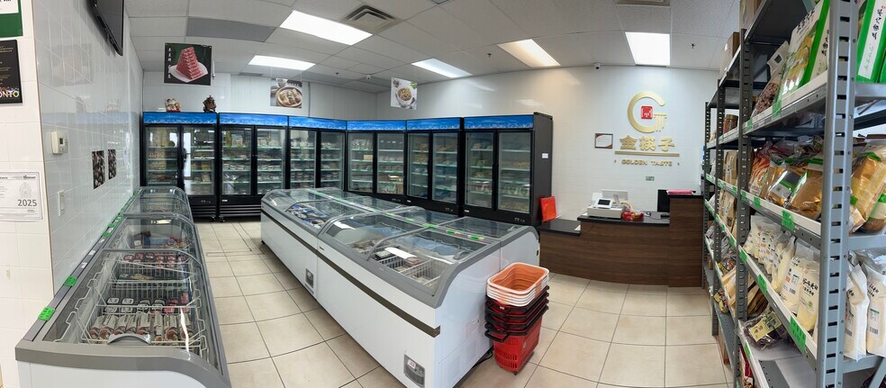 More Photos Of 21 Fairburn Dr, Markham Light Distribution For Sale