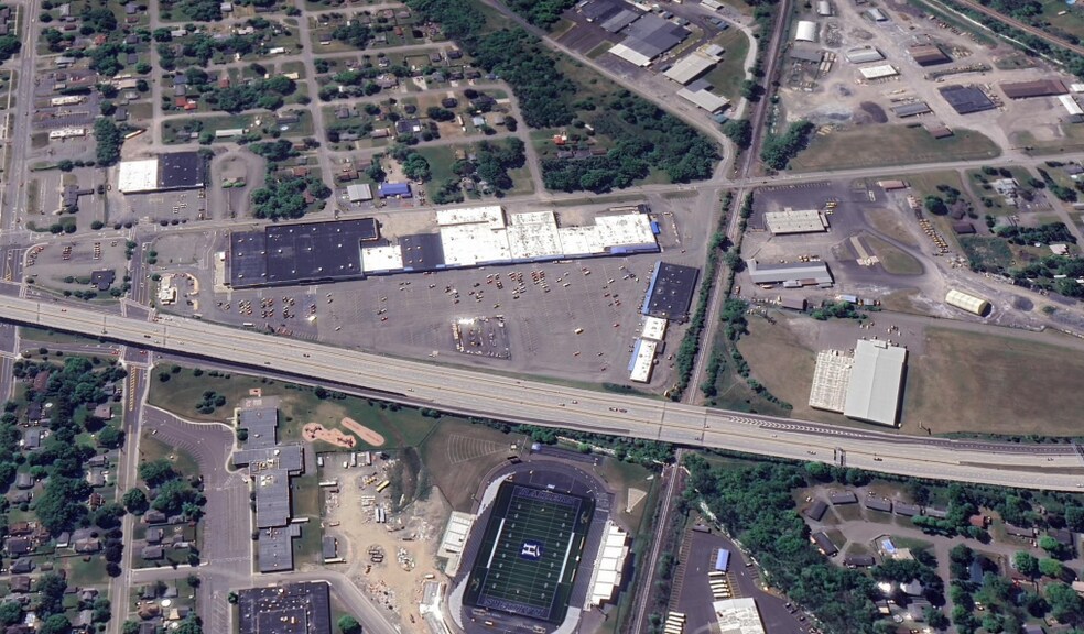 More Photos Of 1020 Center St, Horseheads Unknown For Lease