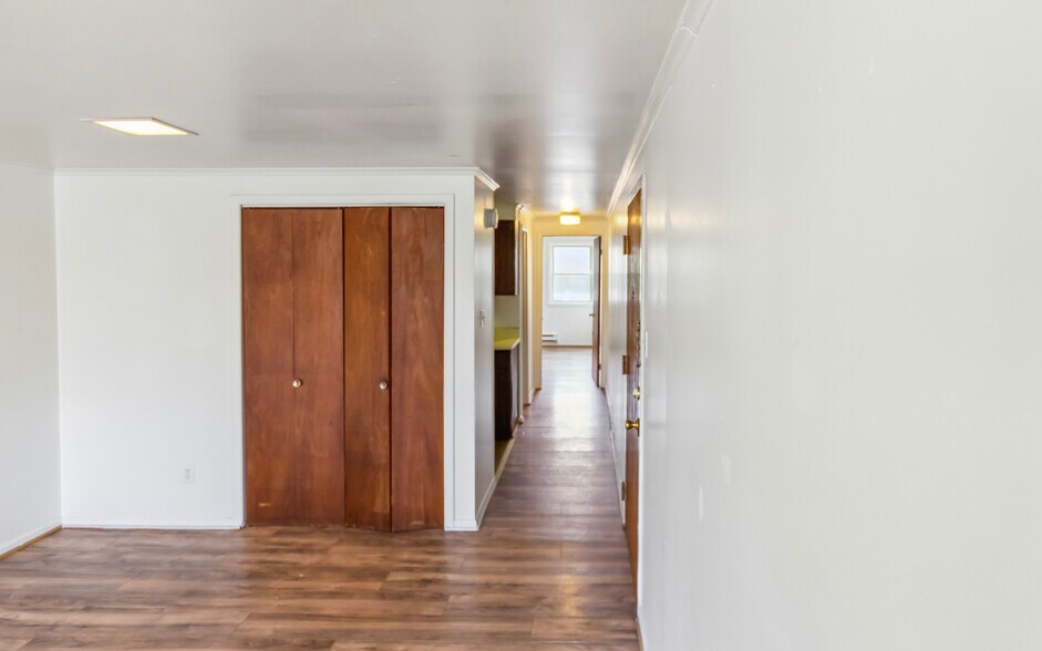 More Photos Of 1 Kiwanis Ct, Bradford Apartments For Sale