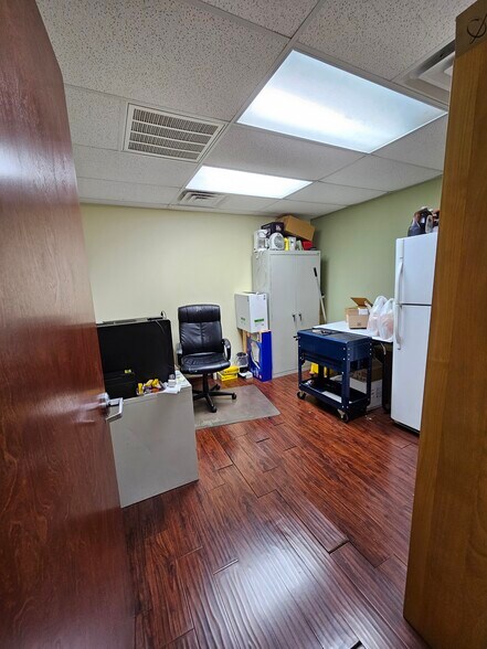 More Photos Of 701 Tomahawk Dr, Kutztown Light Manufacturing For Lease