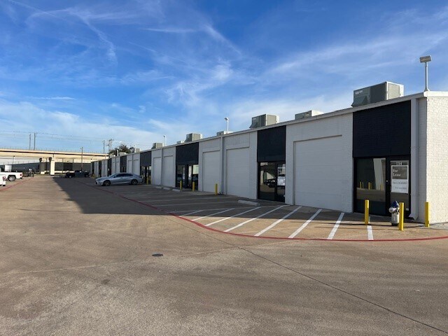 More Photos Of 11363 Denton Dr, Dallas Unknown For Lease