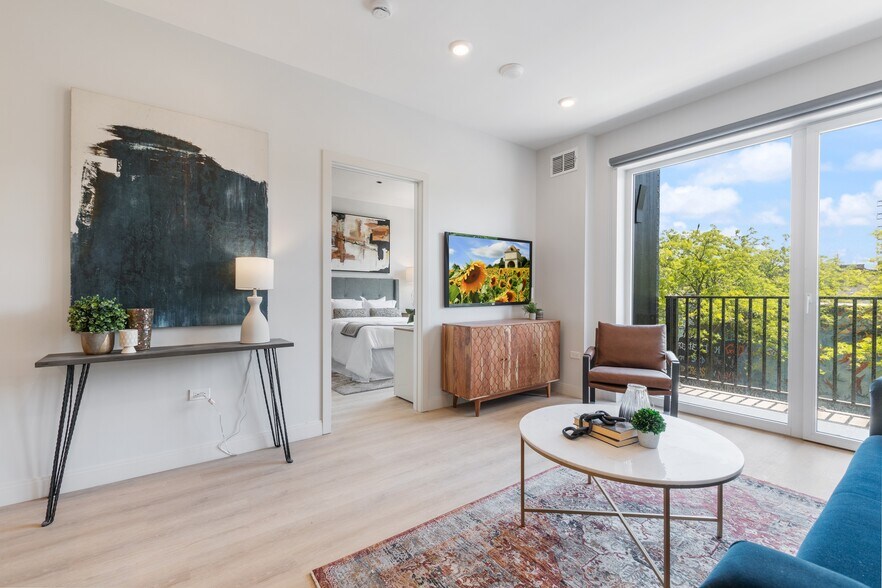 More Photos Of 4501 N Sheridan Rd, Chicago Apartments For Lease