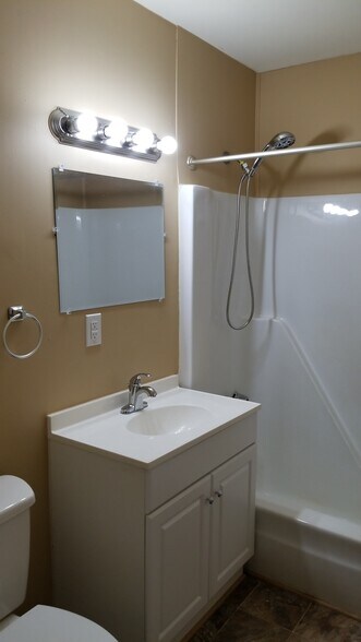 More Photos Of 156 Delmar Ln, Newport News Apartments For Sale