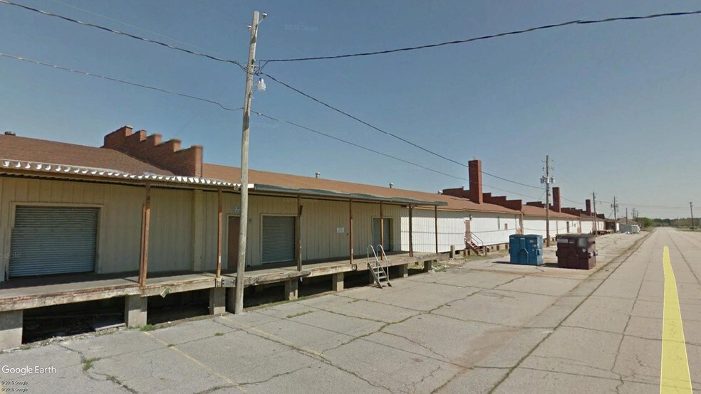 More Photos Of 7600 Fort Chaffee Blvd, Fort Smith Warehouse For Lease
