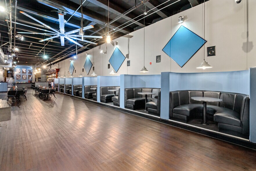 More Photos Of 933 Market St, Tacoma Storefront For Sale