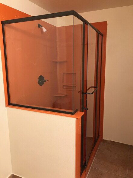 More Photos Of 5440 Tolentino Dr, Las Vegas Light Manufacturing For Lease