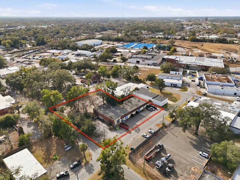 More Photos Of 2406-2410 Harper St, Jacksonville Warehouse For Lease