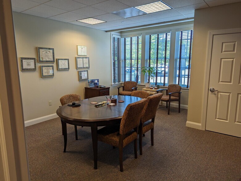 More Photos Of 140 Clemens Rd, Harleysville Office For Lease