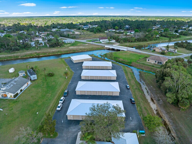More Photos Of 302 Lee Blvd, Lehigh Acres Self Storage For Lease
