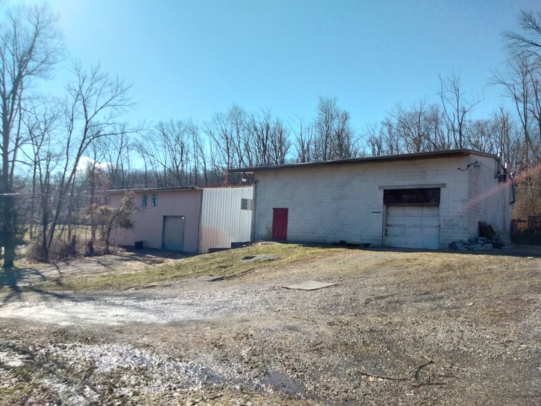 Primary Photo Of 1001 Swinehart Rd, Boyertown Warehouse For Sale