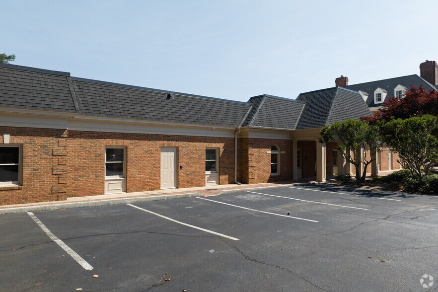 More Photos Of 1902 Leland Dr SE, Marietta Unknown For Lease